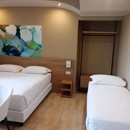 호텔 Wyndham Garden 코넬리아노