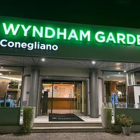 Wyndham Garden 4*