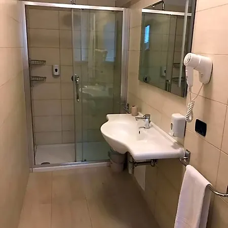 Wyndham Garden 4* קונליאנו