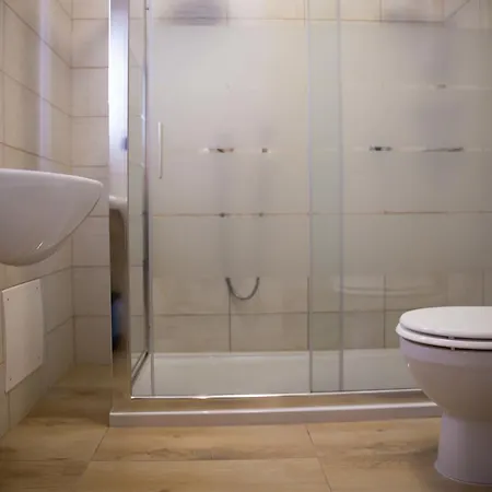 Wyndham Garden Отель