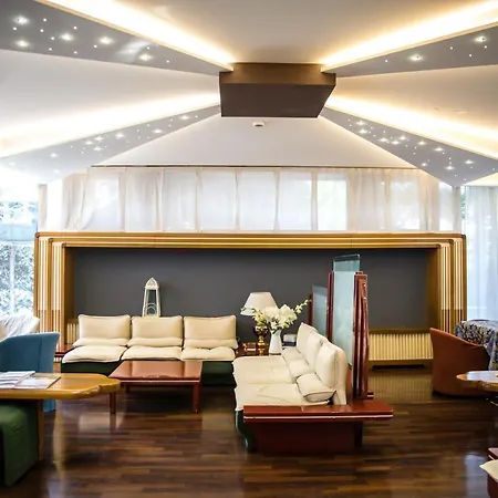 Wyndham Garden Hotel