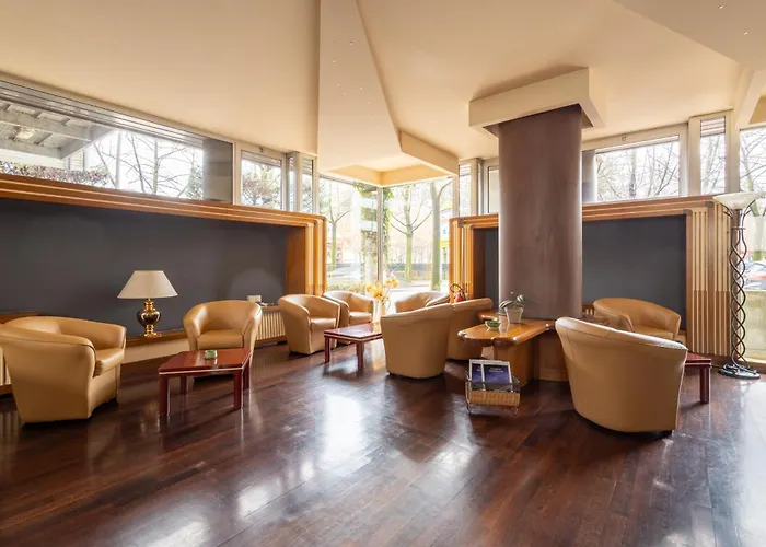 Wyndham Garden Hotel 4*